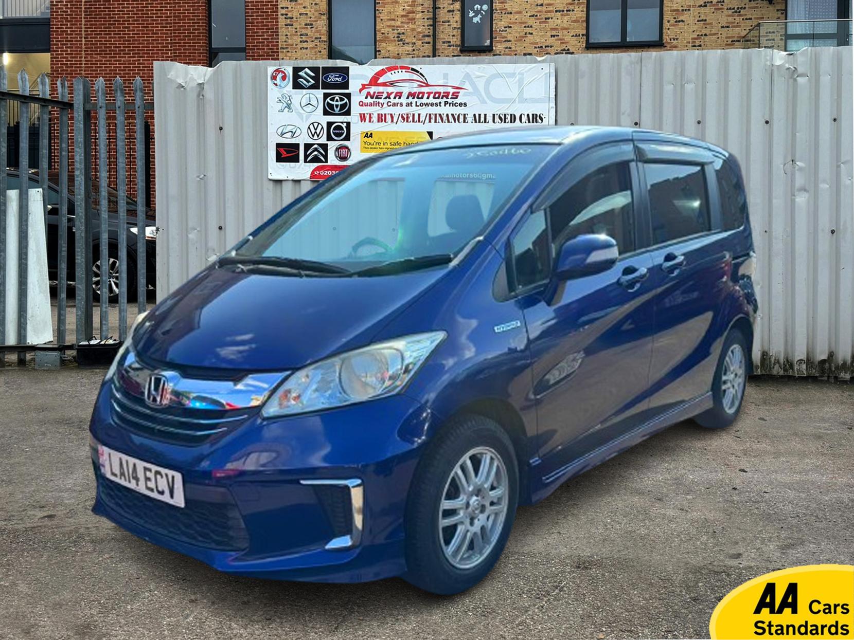 Honda Freed 1.5 i-VTEC ES Plus Hatchback 5dr Petrol CVT Euro 5 (99 ps) 1.5 H IMA 5dr Petrol Hybrid 2014
