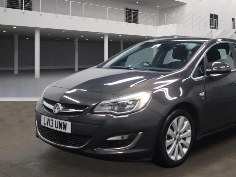 Vauxhall Astra 1.6 16v Elite Hatchback 5dr Petrol Auto Euro 5 (115 ps)