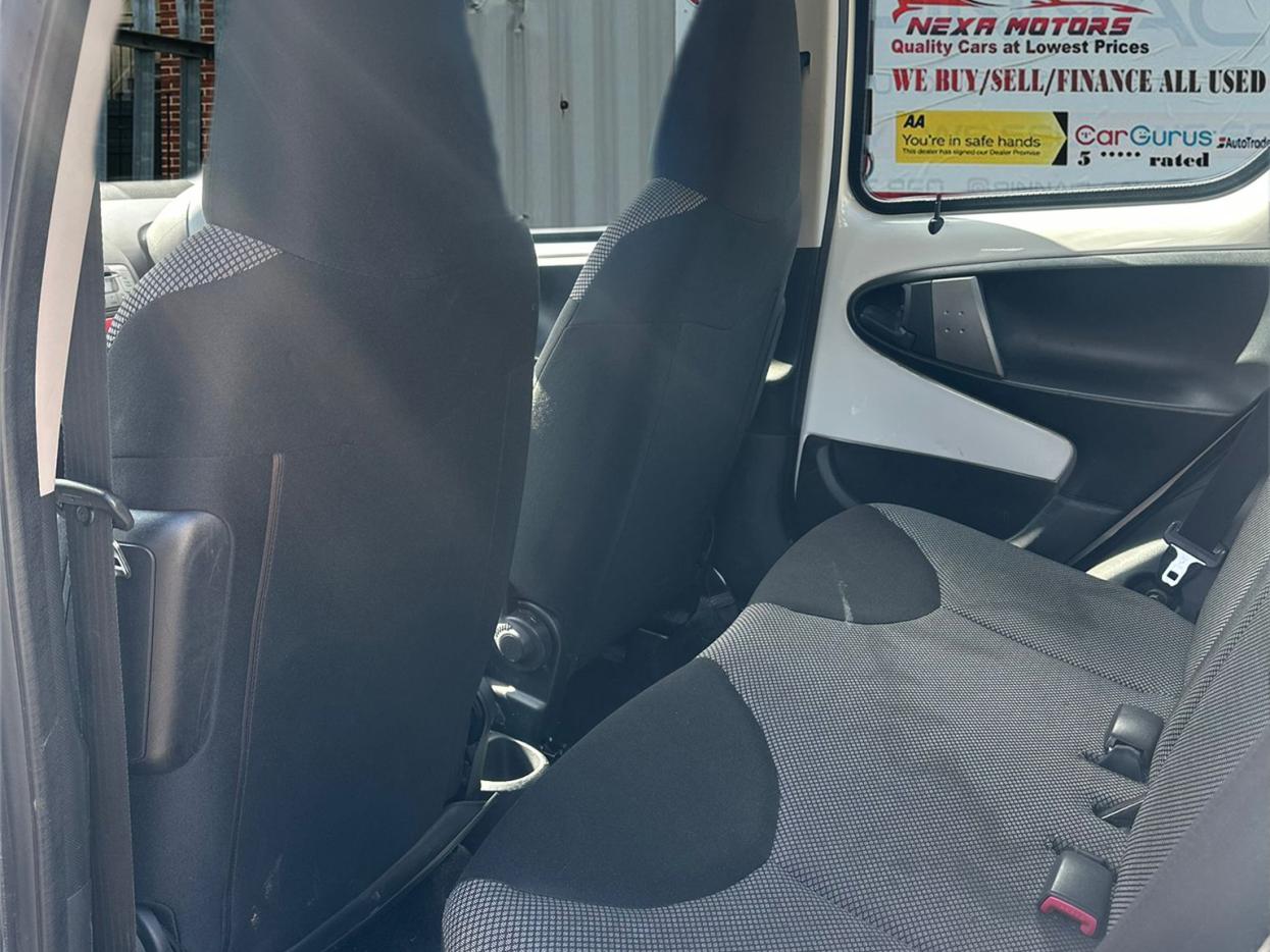 Toyota AYGO 1.0 VVT-i Move Hatchback 5dr Petrol MultiMode Euro 5 (68 ps)