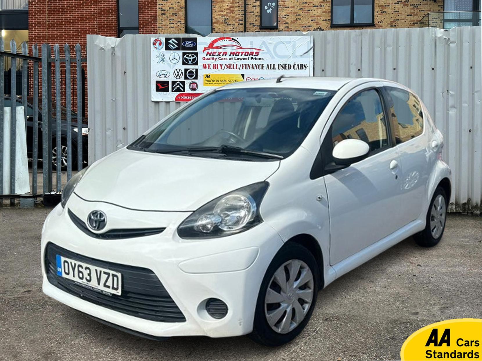 Toyota AYGO 1.0 VVT-i Move Hatchback 5dr Petrol MultiMode Euro 5 (68 ps)