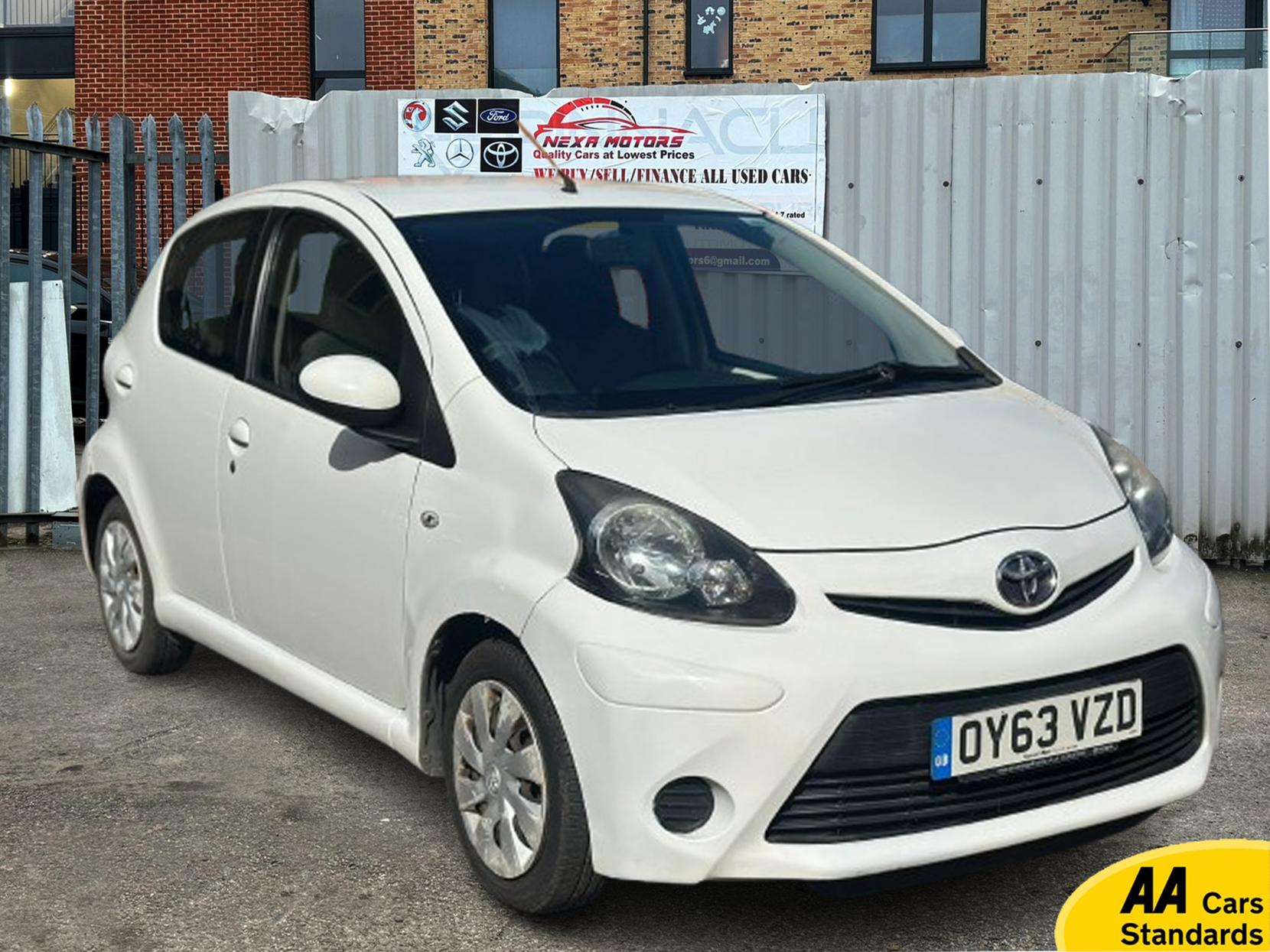 Toyota AYGO 1.0 VVT-i Move Hatchback 5dr Petrol MultiMode Euro 5 (68 ps)