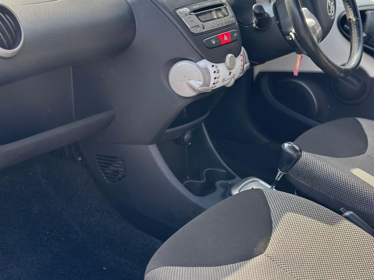 Toyota AYGO 1.0 VVT-i Move Hatchback 5dr Petrol MultiMode Euro 5 (68 ps)
