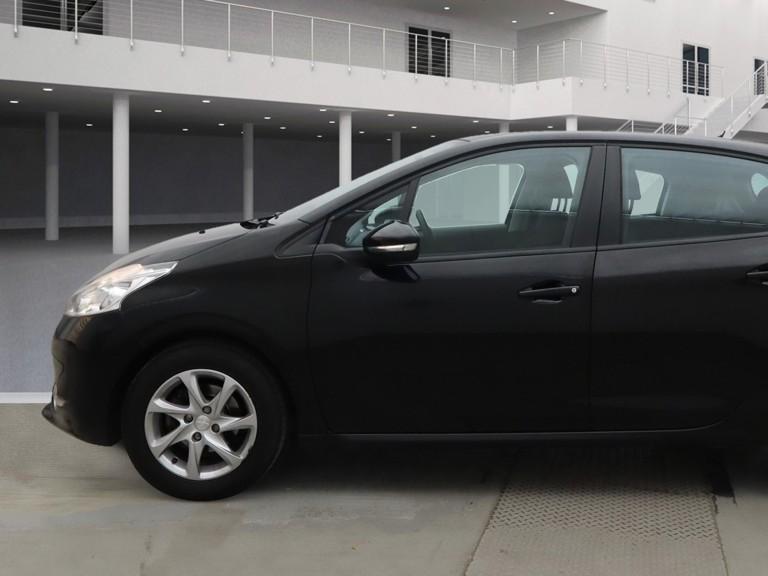 Peugeot 208 1.2 VTi PureTech Active Hatchback 5dr Petrol Manual Euro 5 (82 ps)
