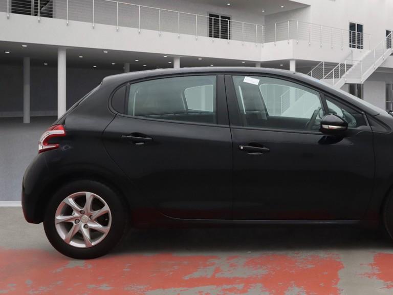 Peugeot 208 1.2 VTi PureTech Active Hatchback 5dr Petrol Manual Euro 5 (82 ps)