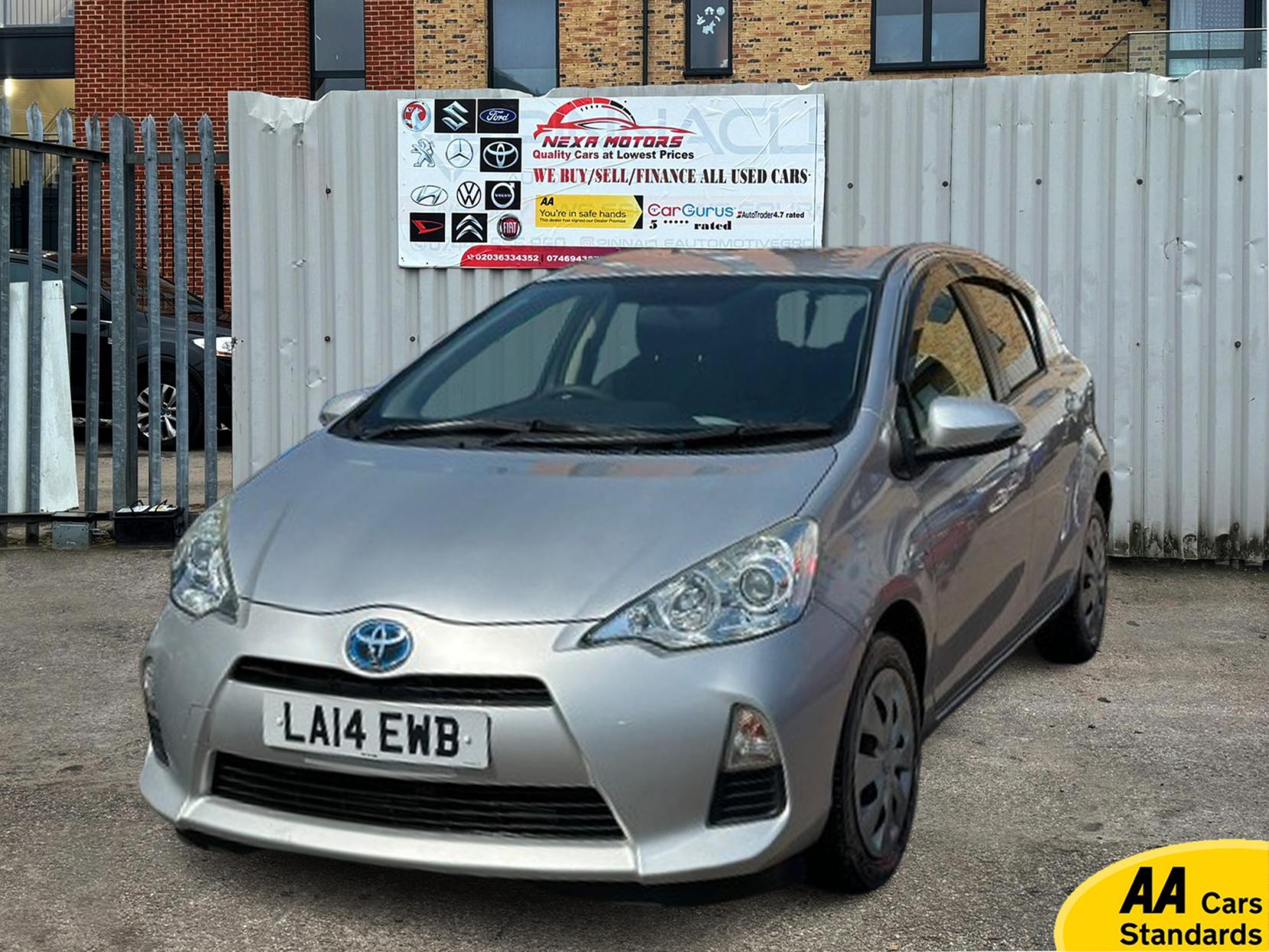 Toyota Yaris 1.5 VVT-h Icon Plus Hatchback 5dr Petrol Hybrid CVT Euro 5 (101 ps)