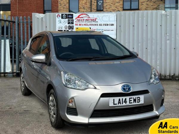 Toyota Yaris 1.5 VVT-h Icon Plus Hatchback 5dr Petrol Hybrid CVT Euro 5 (101 ps)