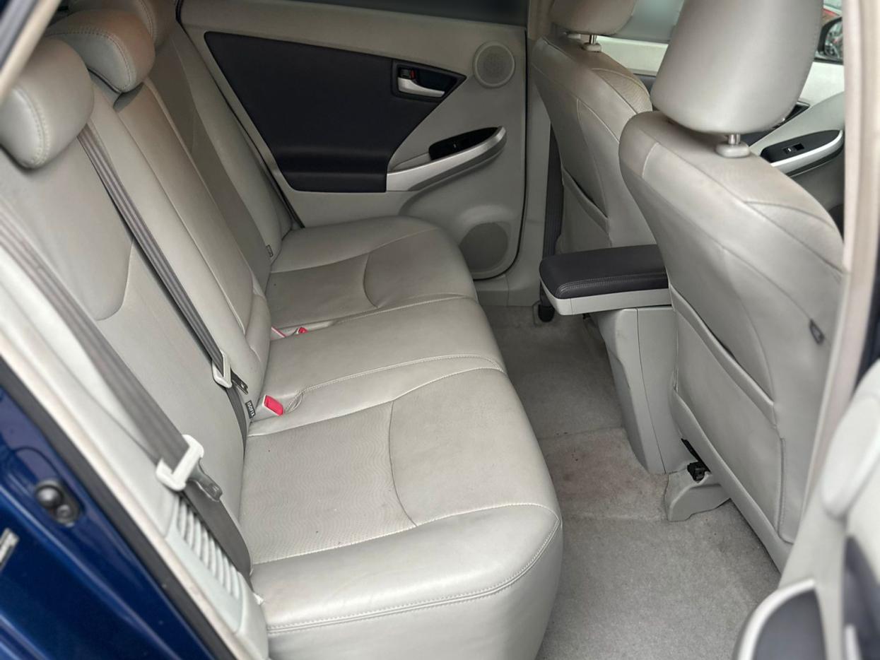 Toyota Prius 1.8 VVT-h T Spirit Hatchback 5dr Petrol Hybrid CVT Euro 5 (s/s) (136 ps)