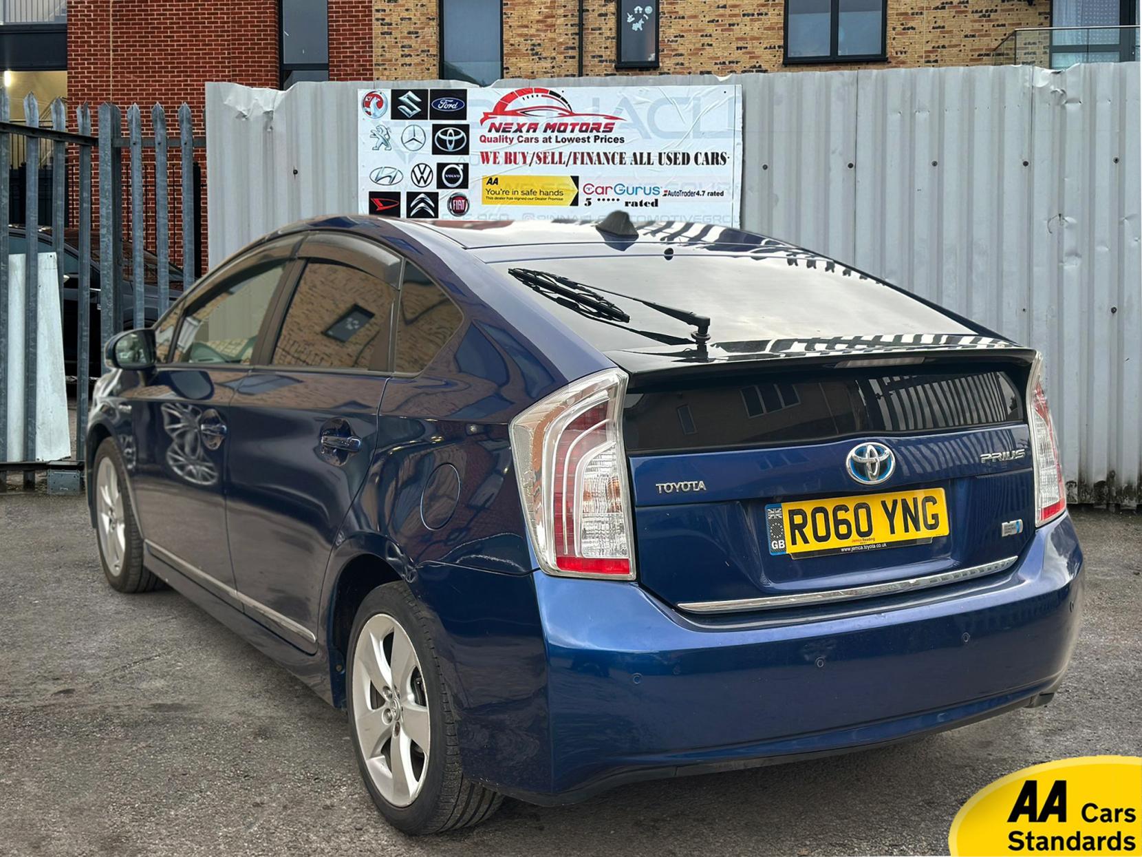 Toyota Prius 1.8 VVT-h T Spirit Hatchback 5dr Petrol Hybrid CVT Euro 5 (s/s) (136 ps)