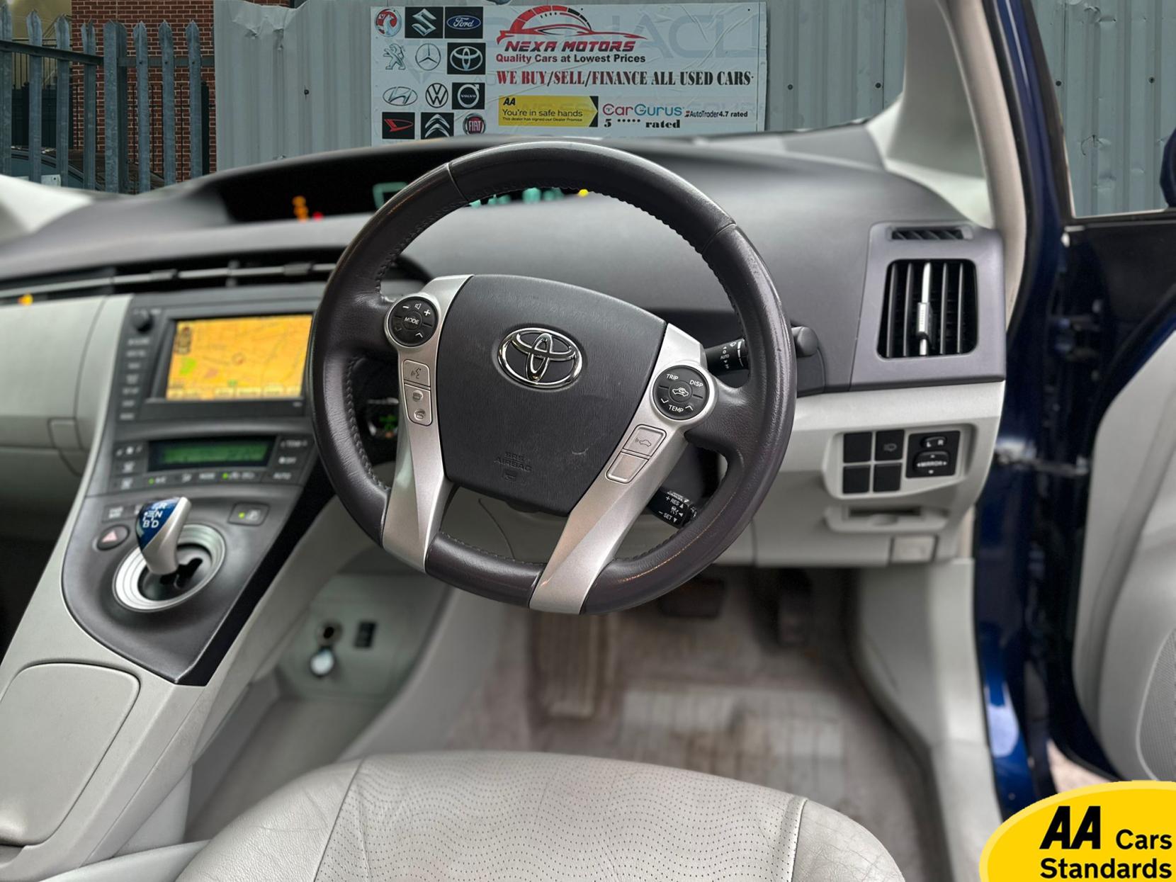 Toyota Prius 1.8 VVT-h T Spirit Hatchback 5dr Petrol Hybrid CVT Euro 5 (s/s) (136 ps)