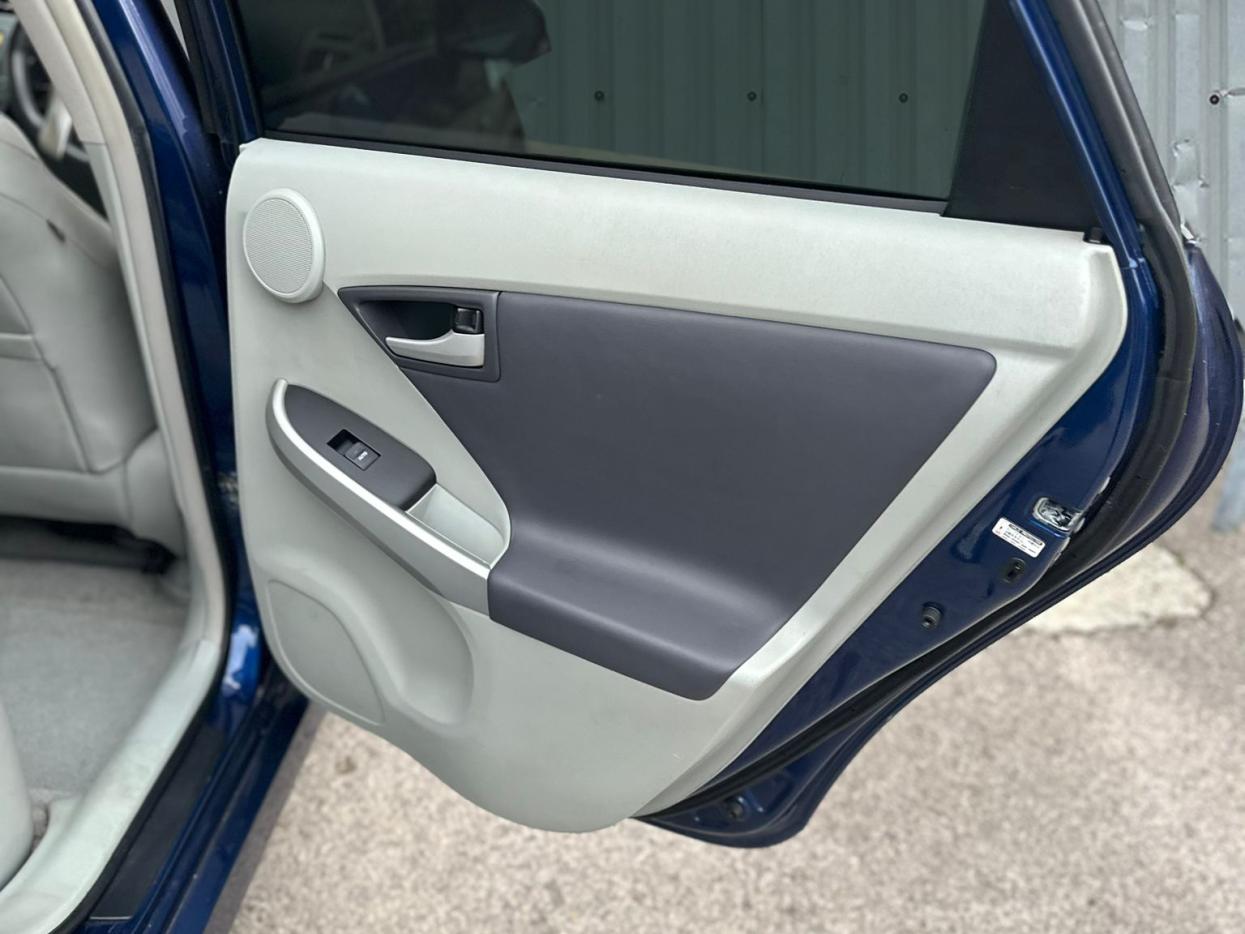 Toyota Prius 1.8 VVT-h T Spirit Hatchback 5dr Petrol Hybrid CVT Euro 5 (s/s) (136 ps)