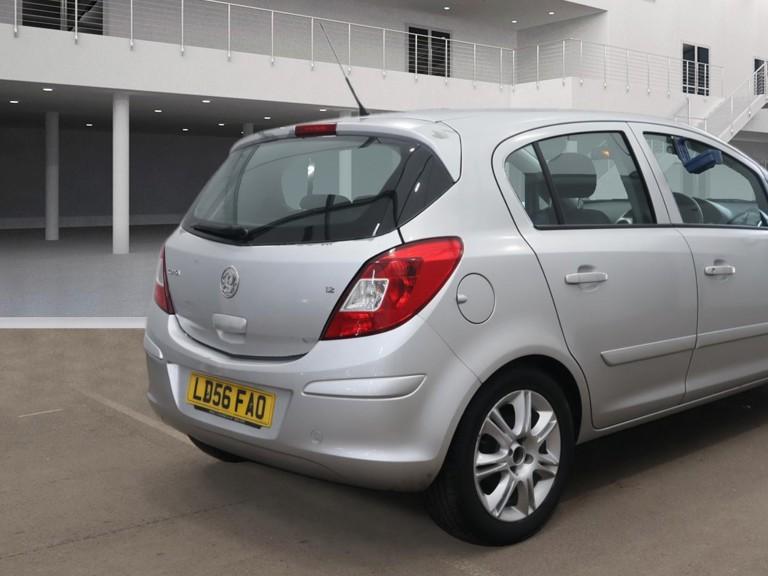 Vauxhall Corsa 1.2i 16v Club Hatchback 5dr Petrol Manual (139 g/km, 79 bhp)