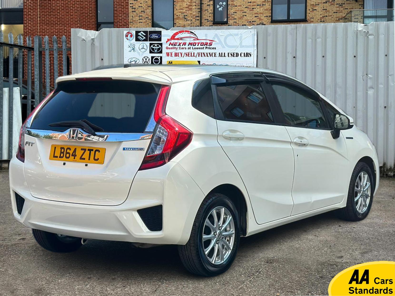 Honda Jazz 1.5 i-VTEC ES Plus Hatchback 5dr Petrol CVT Euro 5 (99 ps) SE Hatchback (2015 - 2017)