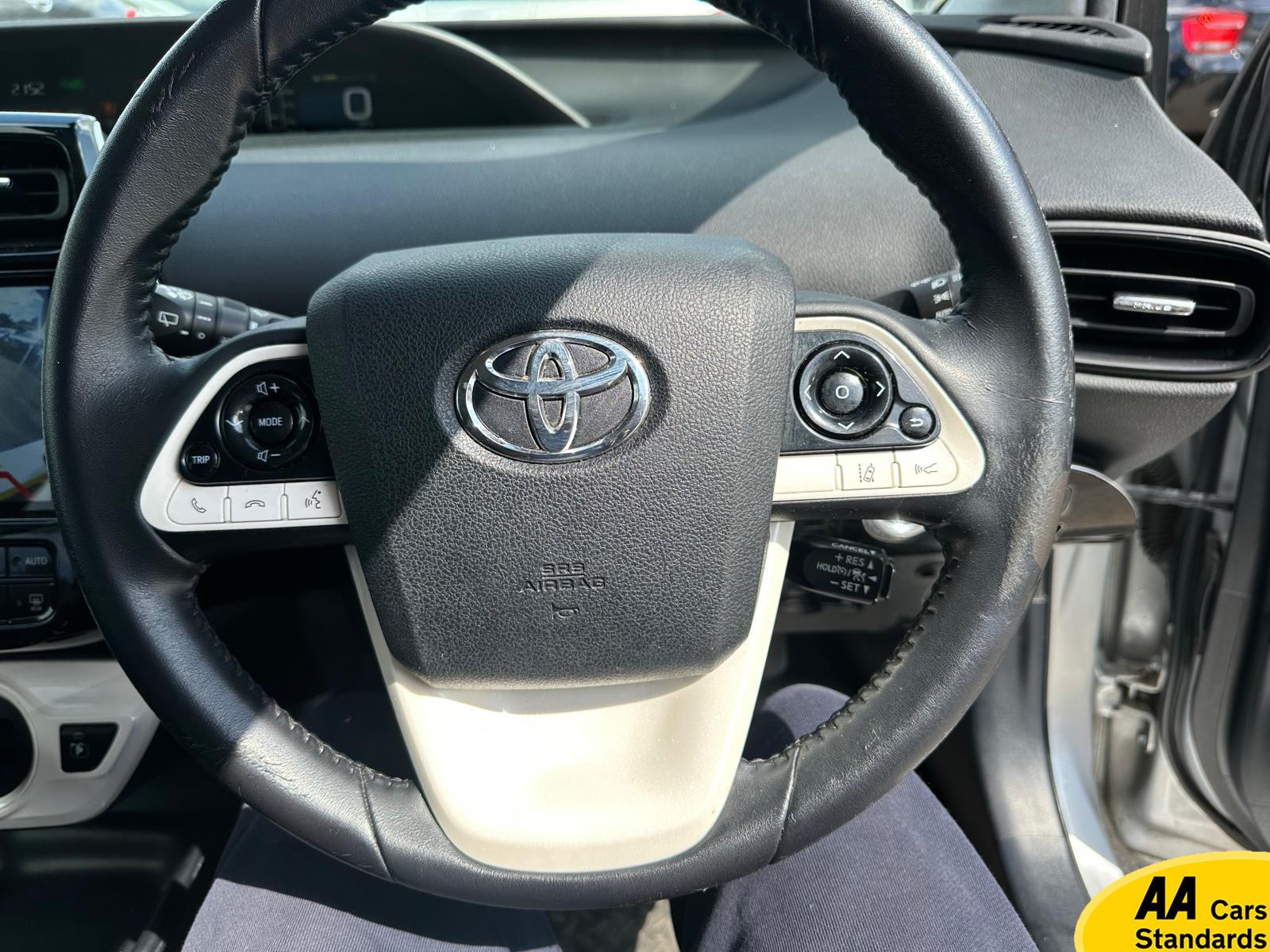 Toyota Prius 1.5 Saloon 4dr Petrol Hybrid CVT (120 g/km, 70 bhp)