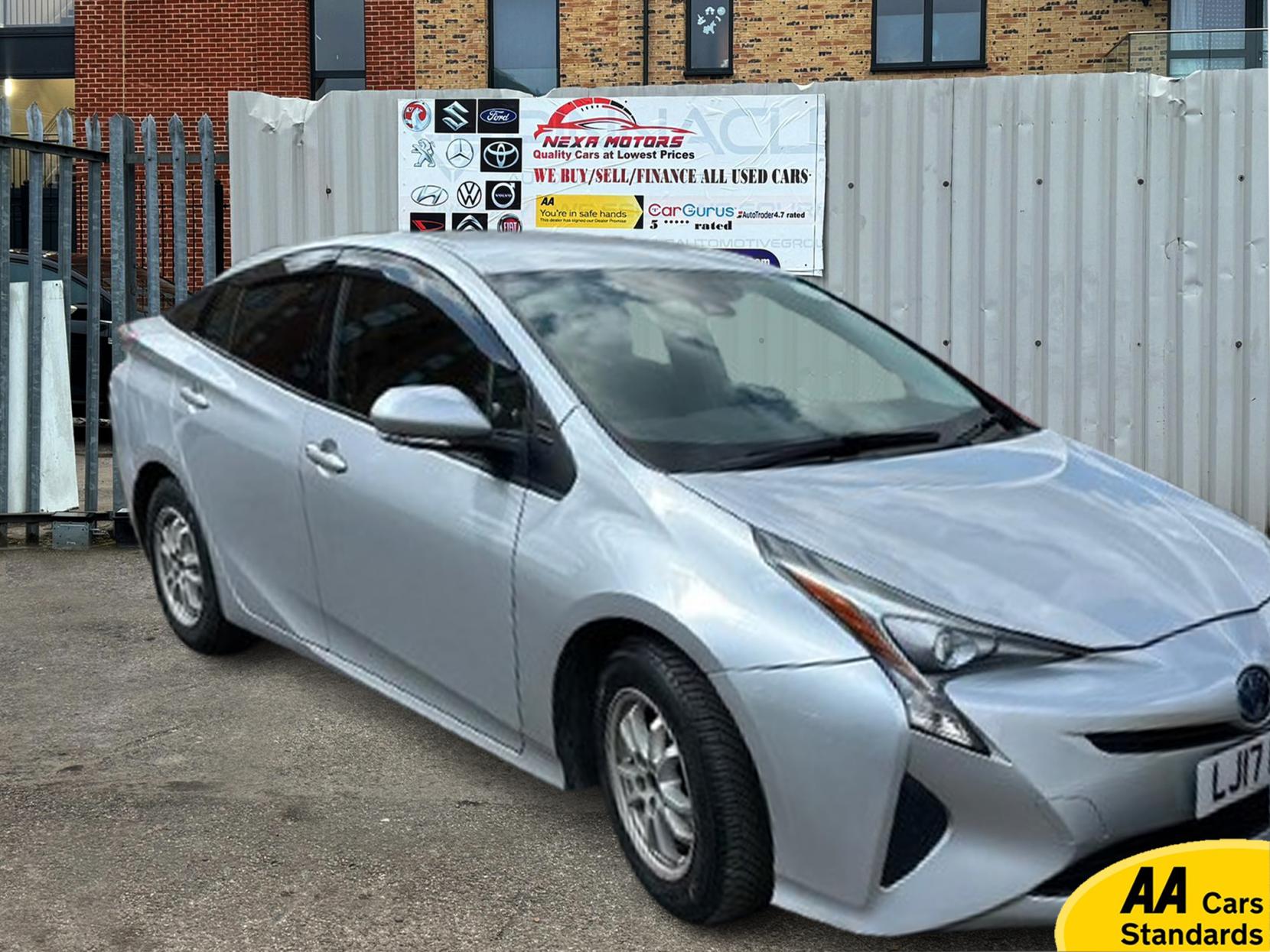 Toyota Prius 1.5 Saloon 4dr Petrol Hybrid CVT (120 g/km, 70 bhp)