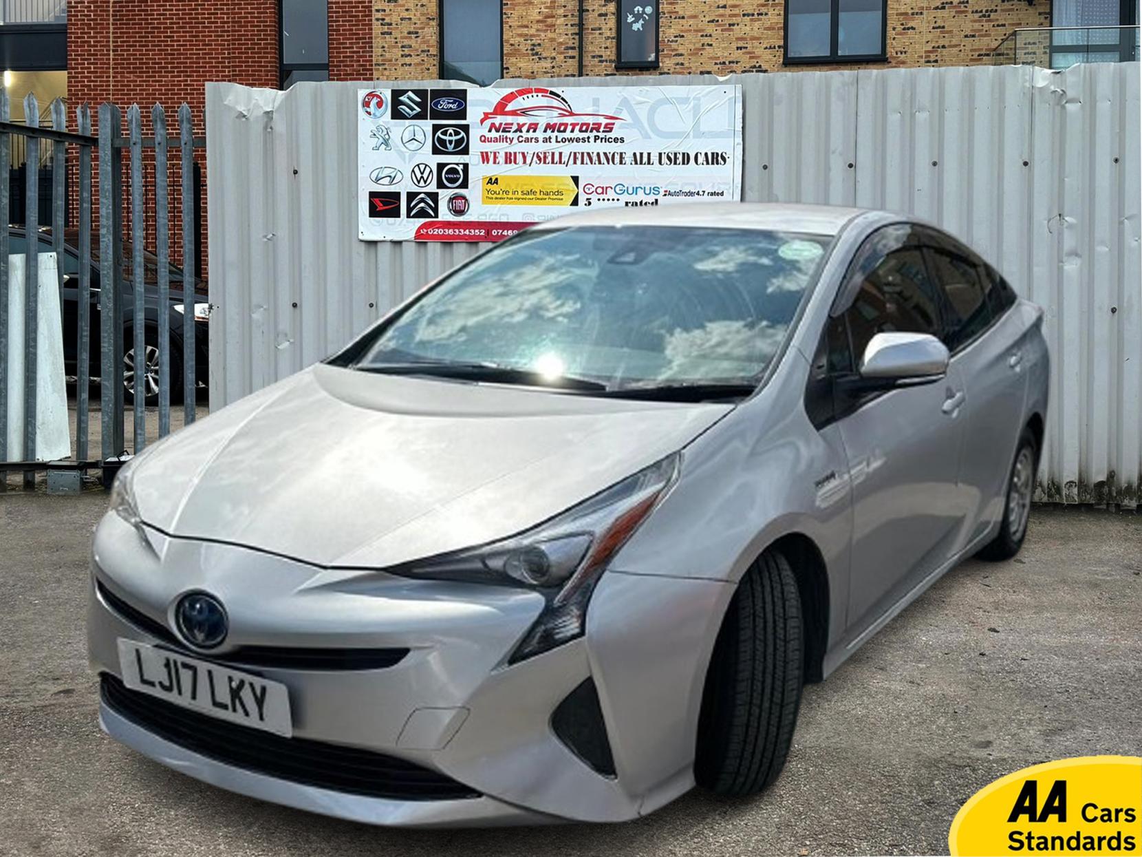 Toyota Prius 1.5 Saloon 4dr Petrol Hybrid CVT (120 g/km, 70 bhp)