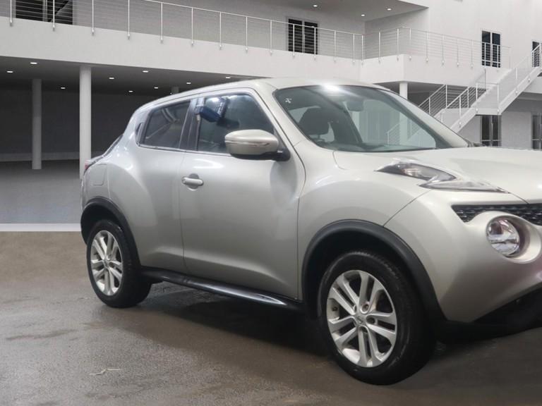 Nissan Juke 1.6 Acenta Premium SUV 5dr Petrol XTRON Euro 5 (117 ps)