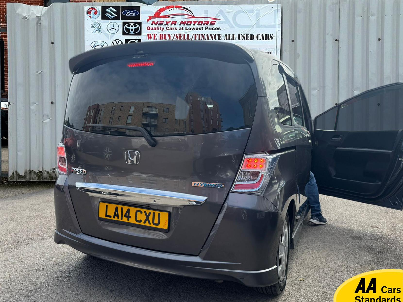 Honda Freed 1.5 i-VTEC ES Plus Hatchback 5dr Petrol CVT Euro 5 (99 ps) 2014