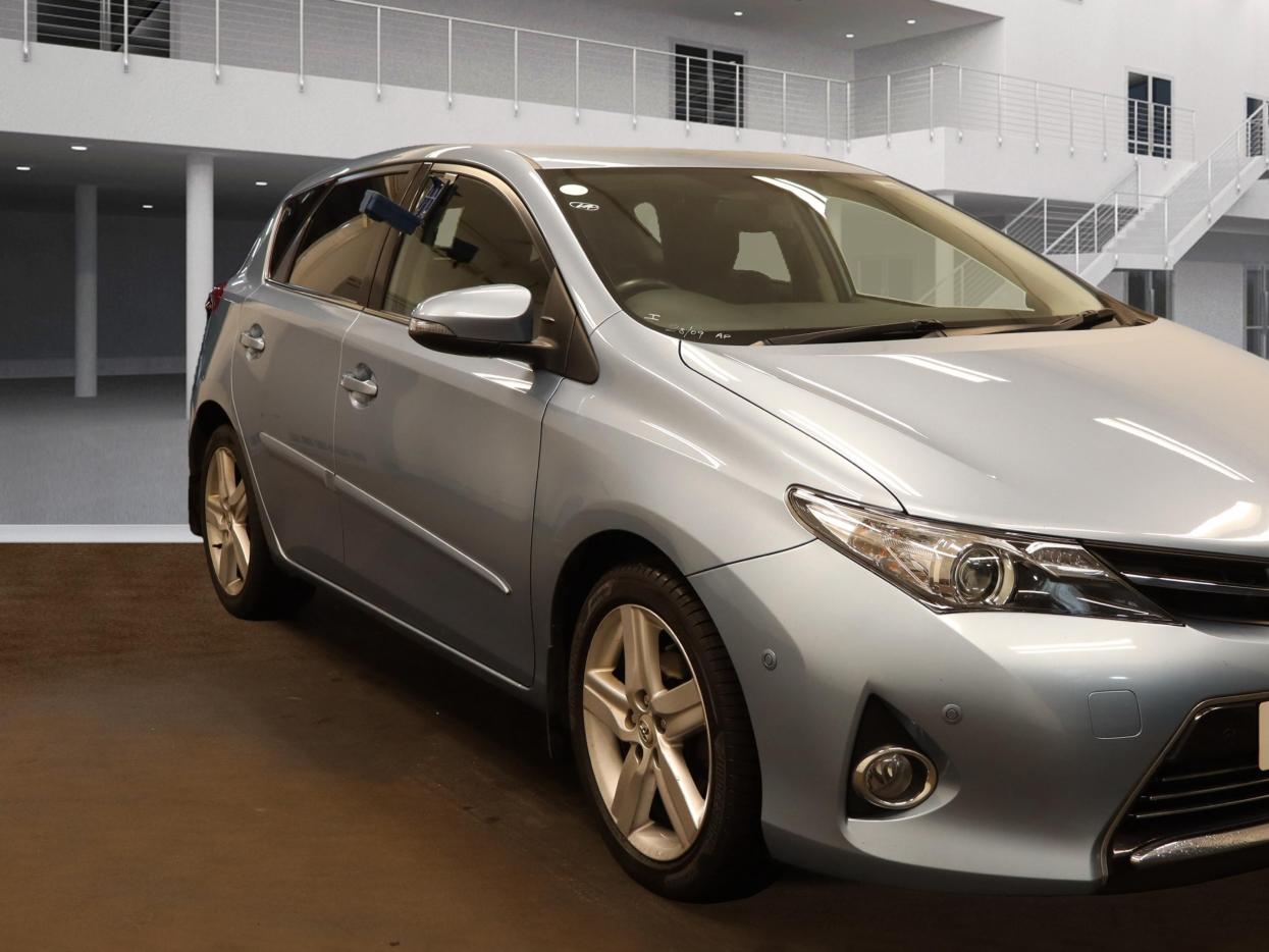 Toyota Auris 1.6 V-Matic Excel Hatchback 5dr Petrol Multidrive S Euro 5 (132 ps)