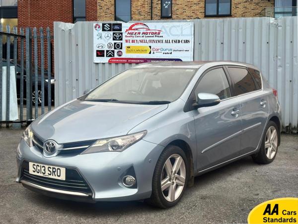Toyota Auris 1.6 V-Matic Excel Hatchback 5dr Petrol Multidrive S Euro 5 (132 ps)