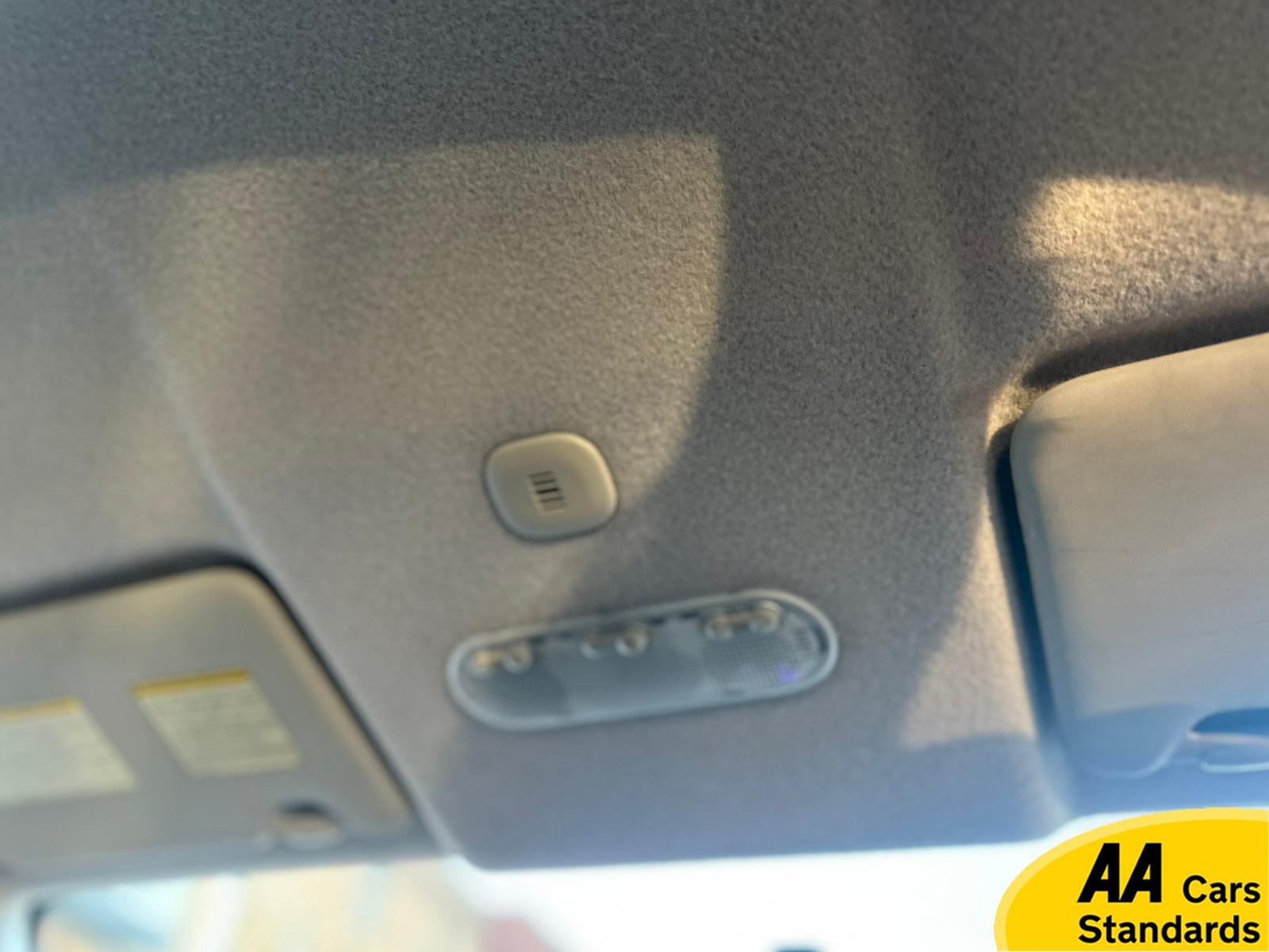 Nissan Micra 1.2 12V Acenta Hatchback 5dr Petrol CVT Euro 5 (80 ps)