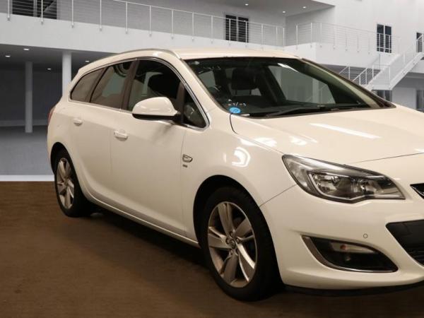 Vauxhall Astra 1.6 16V SRi Sports Tourer 5dr Petrol Auto Euro 5 (115 ps)