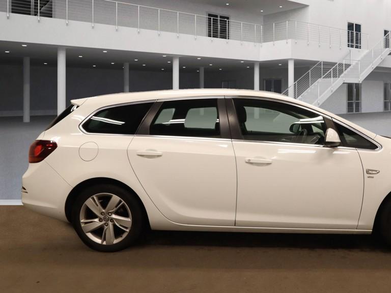 Vauxhall Astra 1.6 16V SRi Sports Tourer 5dr Petrol Auto Euro 5 (115 ps)