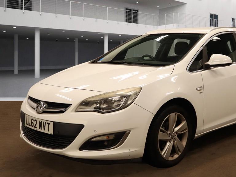 Vauxhall Astra 1.6 16V SRi Sports Tourer 5dr Petrol Auto Euro 5 (115 ps)