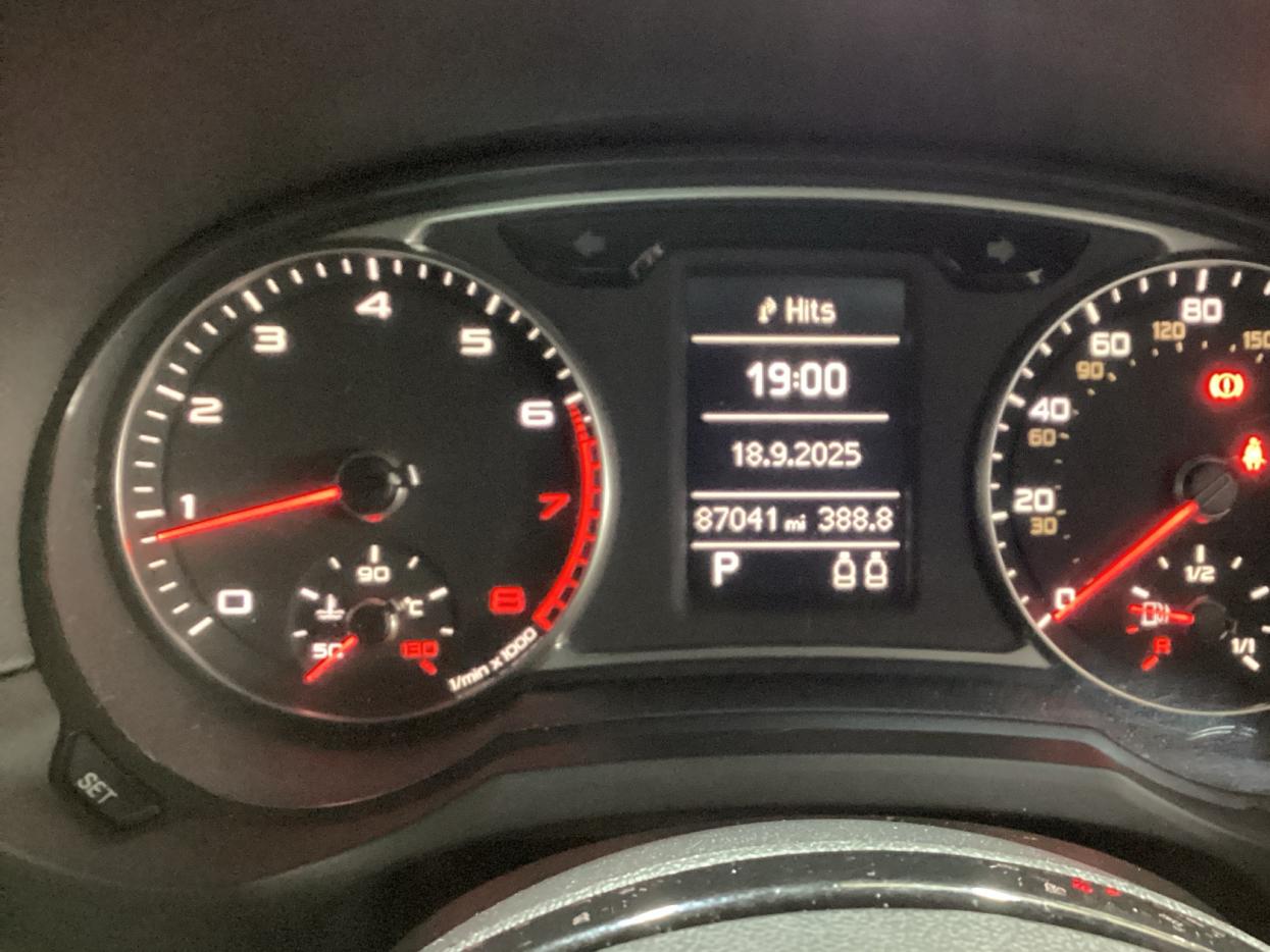 Audi A1 1.4 TFSI S line Hatchback 3dr Petrol S Tronic Euro 5 (s/s) (122 ps)
