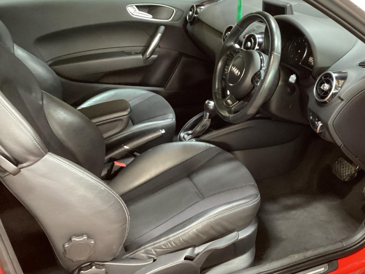 Audi A1 1.4 TFSI S line Hatchback 3dr Petrol S Tronic Euro 5 (s/s) (122 ps)