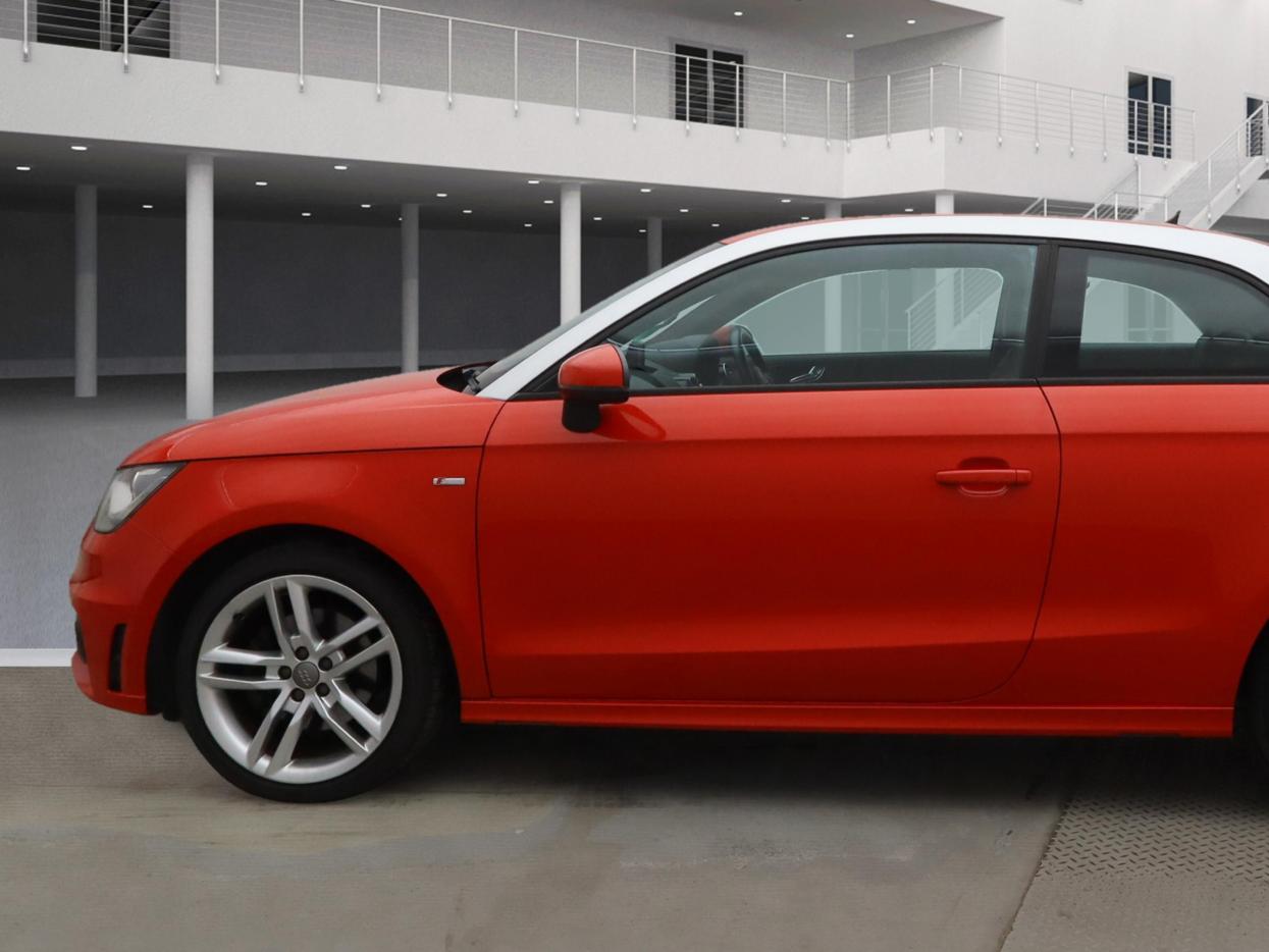 Audi A1 1.4 TFSI S line Hatchback 3dr Petrol S Tronic Euro 5 (s/s) (122 ps)