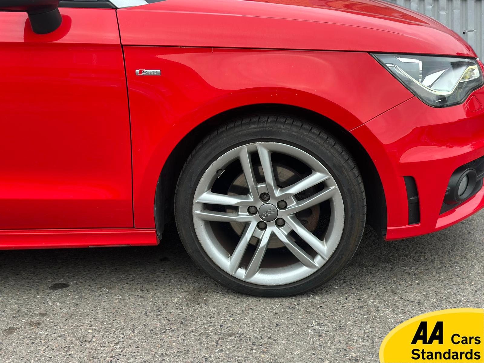 Audi A1 1.4 TFSI S line Hatchback 3dr Petrol S Tronic Euro 5 (s/s) (122 ps)